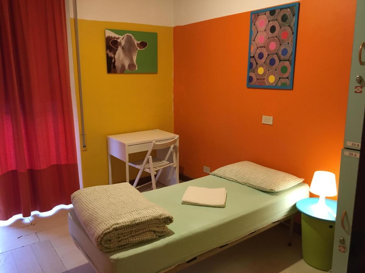 Sunflower City Student Hostel & Bar Rimini Ngoại thất bức ảnh