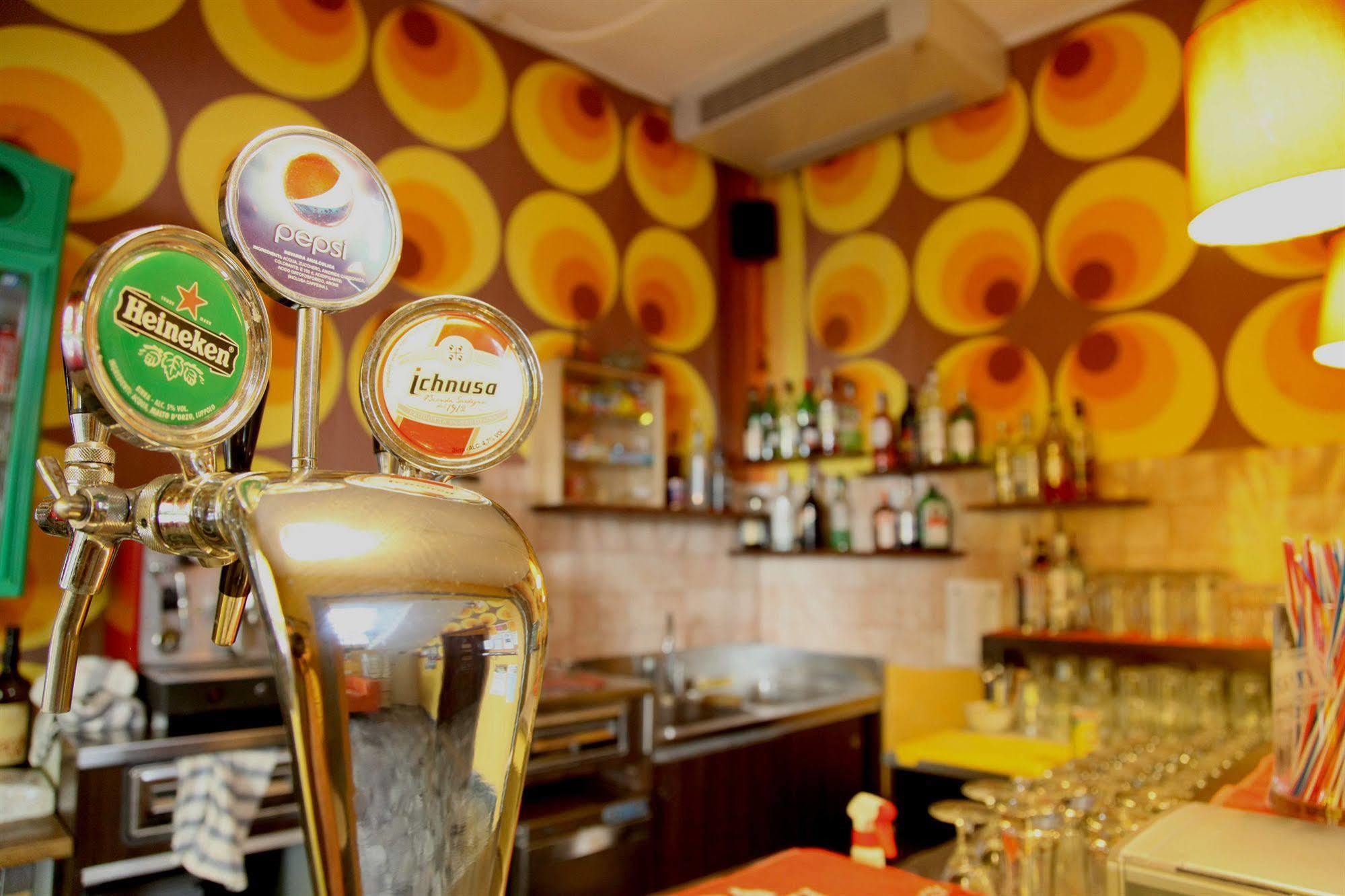 Sunflower City Student Hostel & Bar Rimini Ngoại thất bức ảnh
